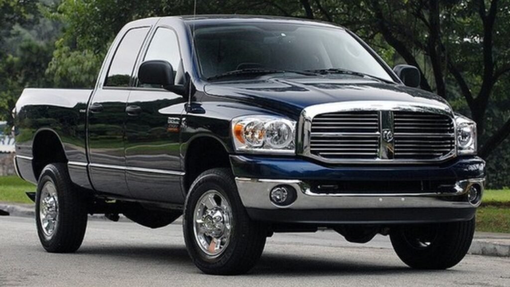 Nos anos 2000, a Dodge faria sucesso no Brasil com a grande e imponente caminhonete Ram 2500 e nos anos 10, a Jeep se instala no país, onde passou a fazer o SUV compacto Renegade