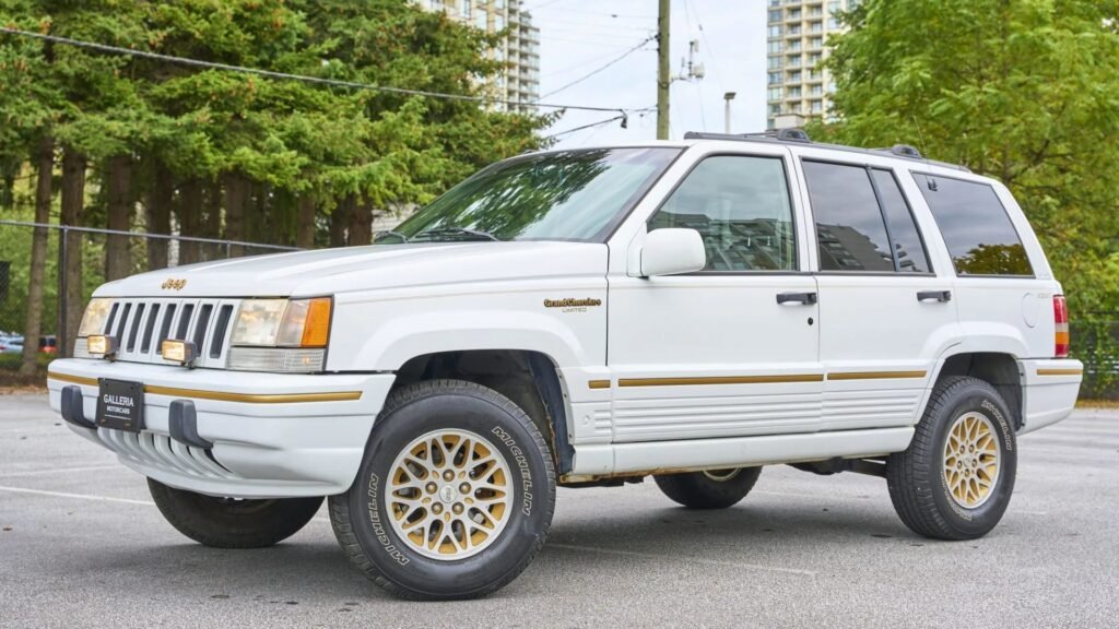 A linha Cherokee da Jeep fez muito sucesso no Brasil nos anos 90, sendo um dos veículos que fez o público aprender a gostar de SUV's!